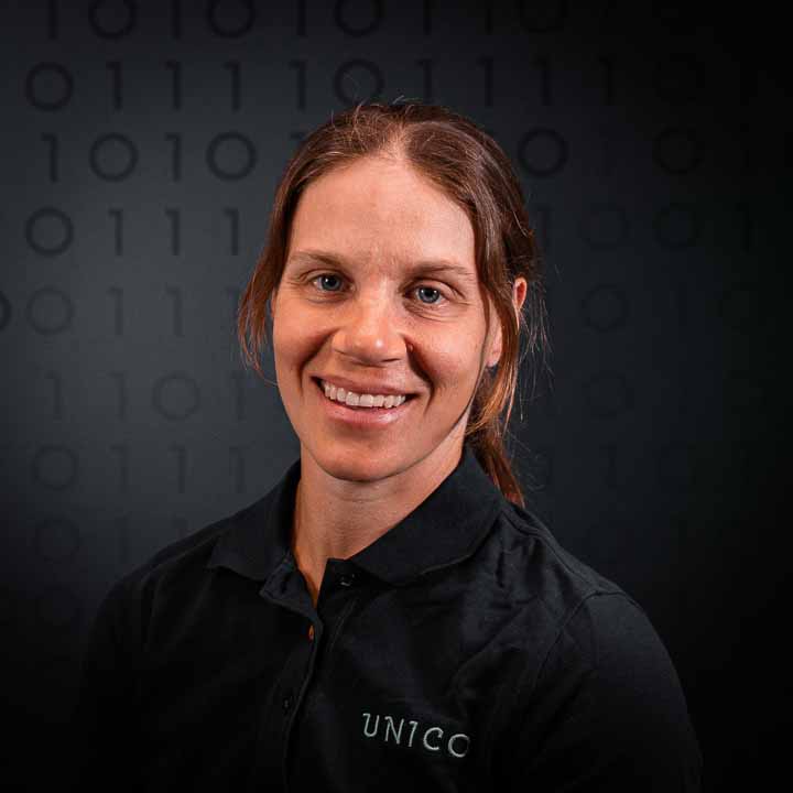 Mitarbeiterin Unico Data AG für Cloud Lösungen
